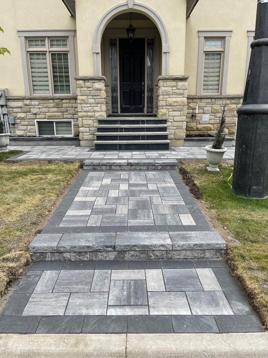Premium patio and outdoor construction project in Toronto